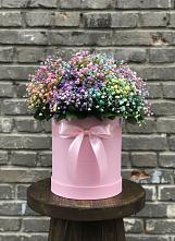 Цветочная композиция из Гипсофила и Розы в шляпной коробке в Ханской