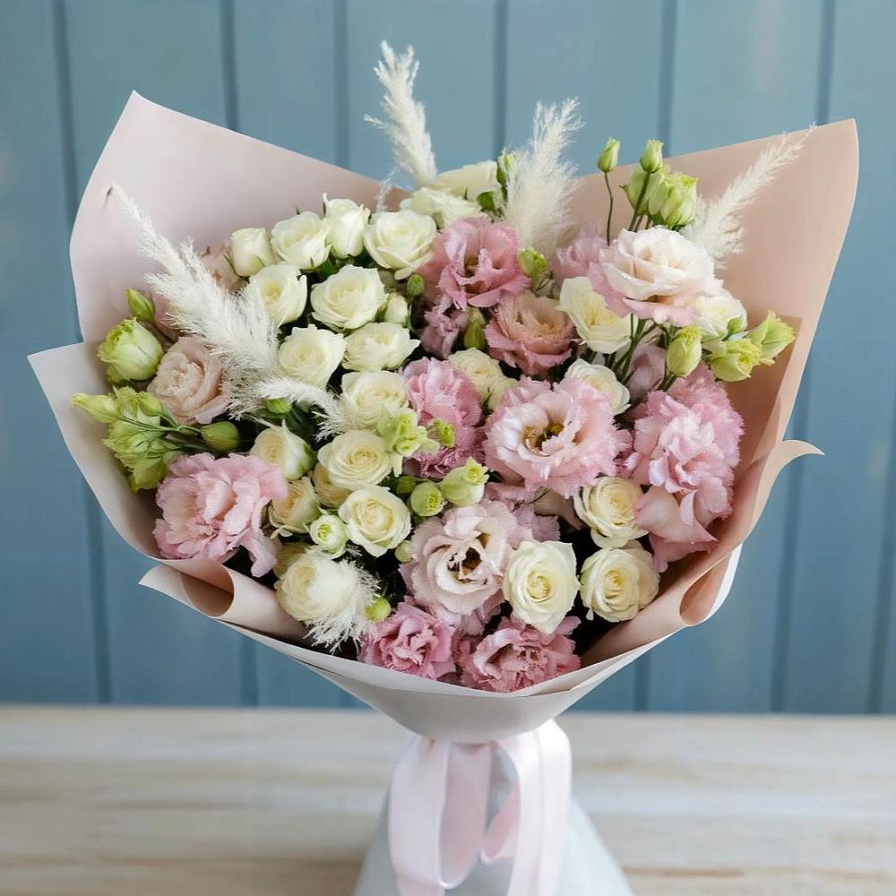 Букет цветов из: Альстромерии и Розы в Ханской