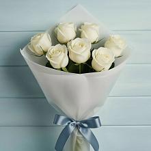 Букет 7 Белых роз Эдлесс Лав в Ханской