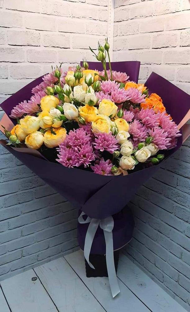 Букет цветов из: Хризантемы и Розы в Ханской