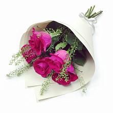 Букет цветов из:  Розы в Ханской