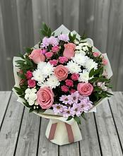 Букет цветов из:  Альстромерии, Гвоздики, Розы и Хризантемы в Ханской