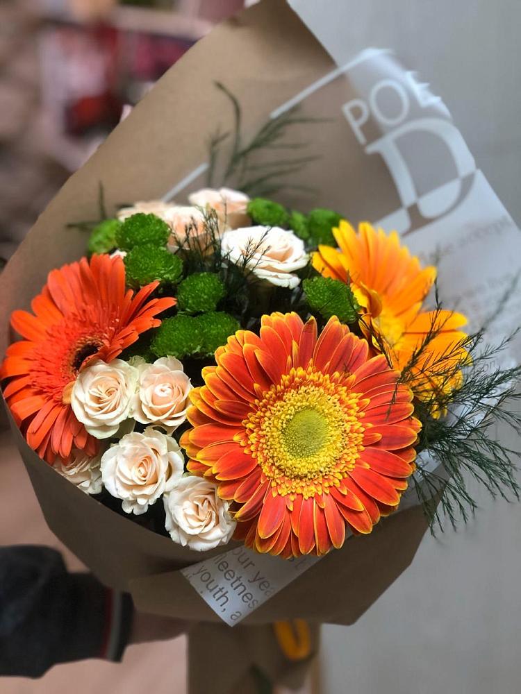 Букет цветов из: Герберы, Хризантемы и Розы в Ханской