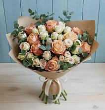 Букет цветов из:  Альстромерии и Розы в Ханской