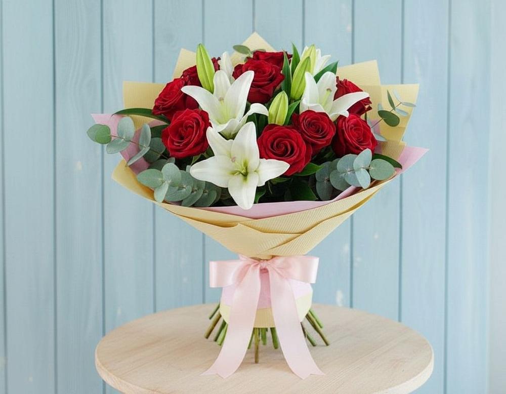 Букет цветов из: Лилии и Розы в Ханской